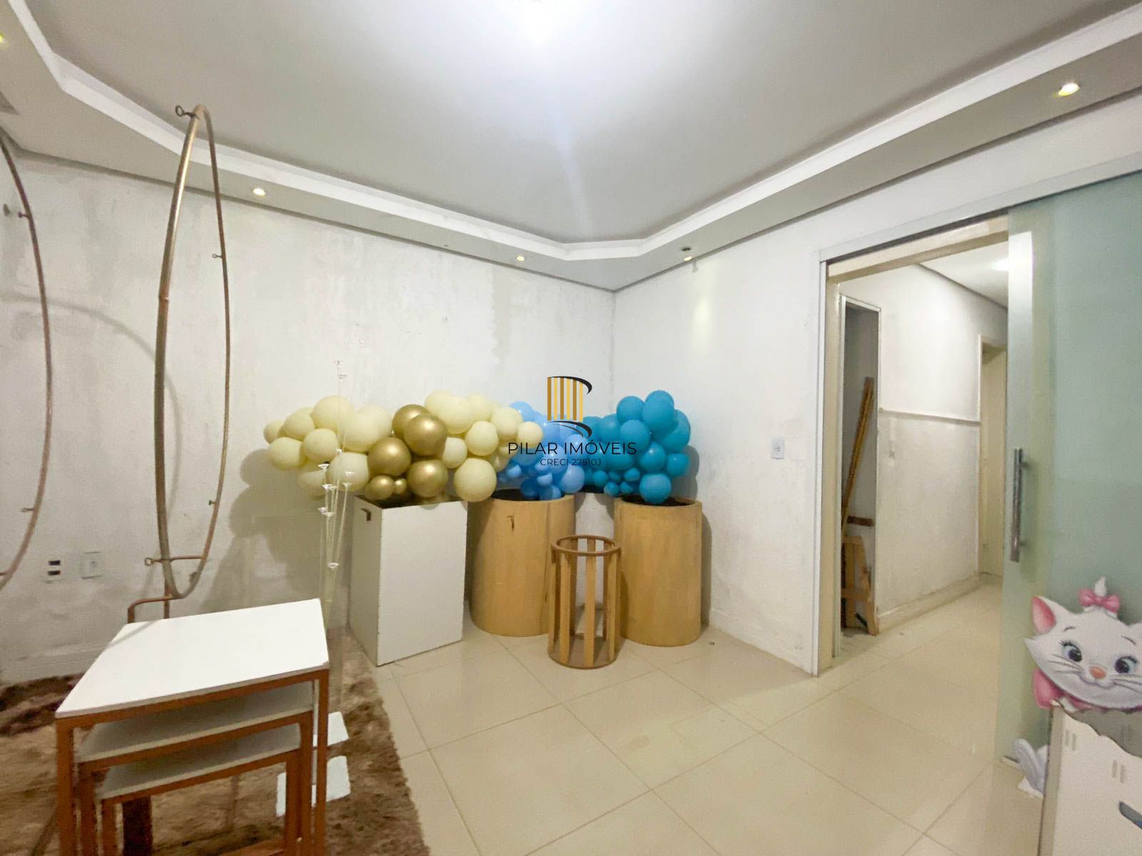 Casa / 4 Dormitórios / 1 Suíte / Salão de festas / 2 Vagas / Jardim Algarve / Alvorada / RS