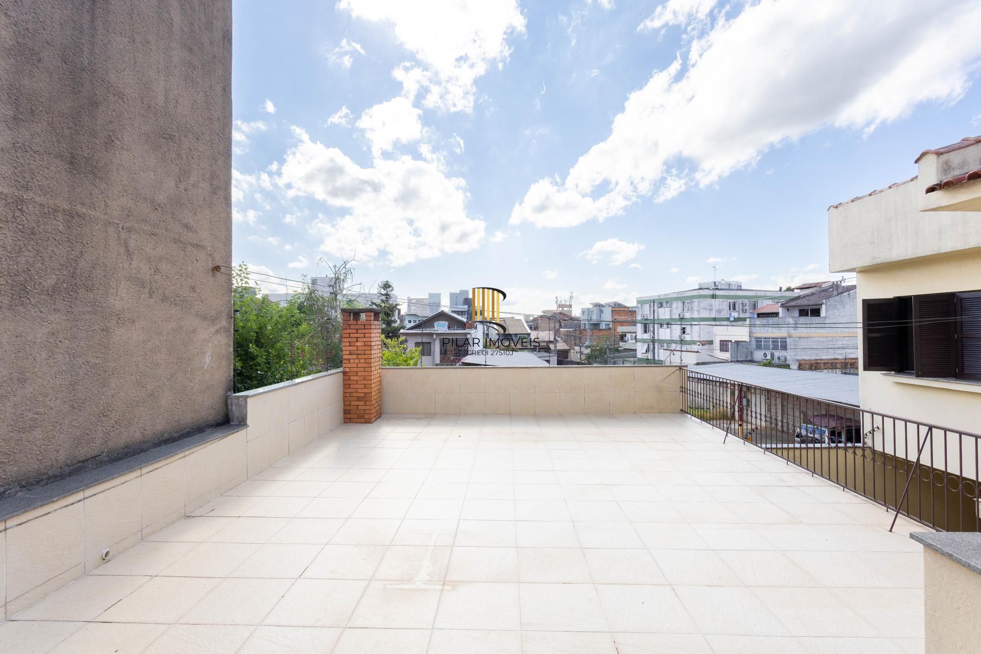 CASA SOBRADO 3 DORMITÓRIOS 1 SUITE 3 VAGAS NO BAIRRO HIGIENÓPOLIS EM PORTO ALEGRE