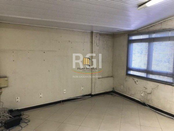 Depósito/Pavilhão para Venda - 1000m², 0 dormitórios, 4 vagas - Jardim Itu Sabará