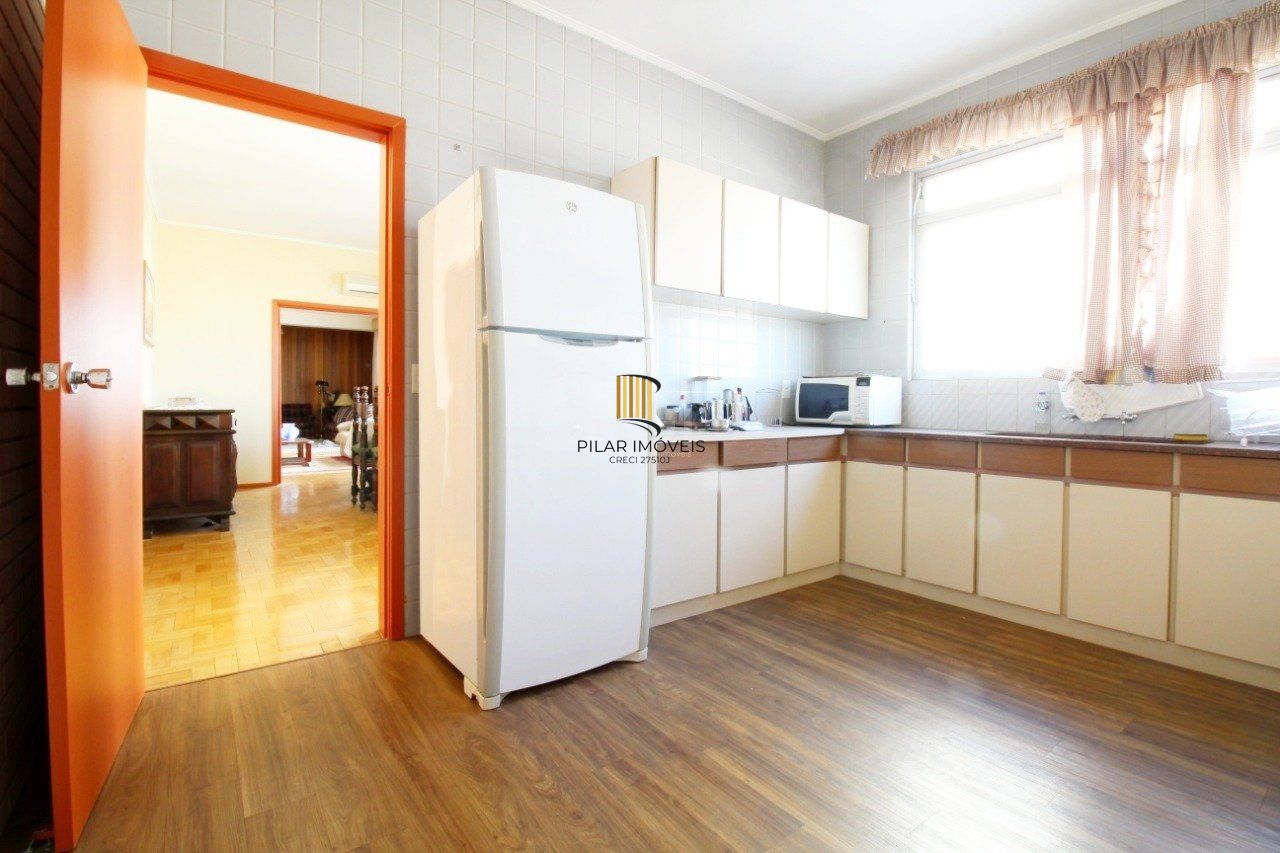 Apartamento para Venda - 295m², 3 dormitórios, sendo 1 suites, 2 vagas - Independência