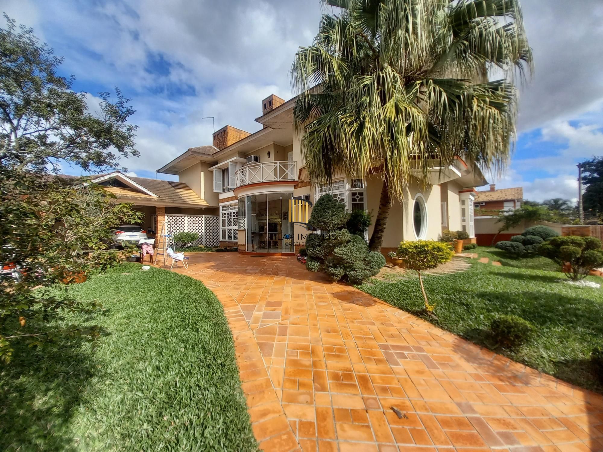 Excelente sobrado 242m²/3dormitórios/Moinhos de Vento/Canoas