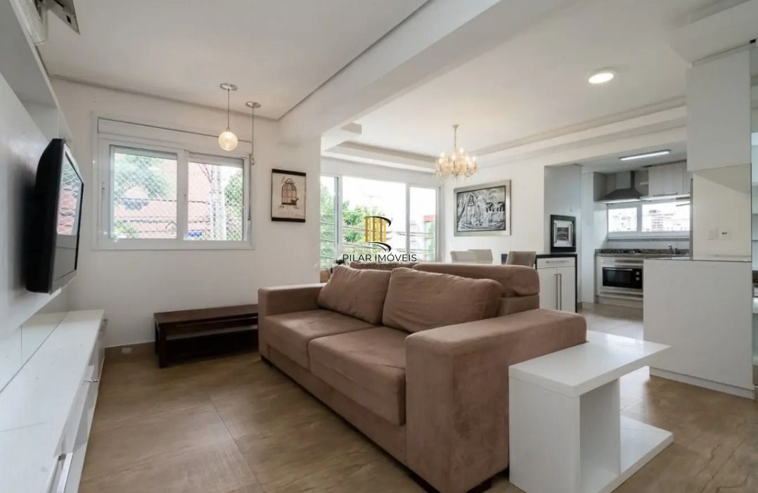 Apartamento com 2 quartos e 79m² à venda em Passo da Areia, Porto Alegre.