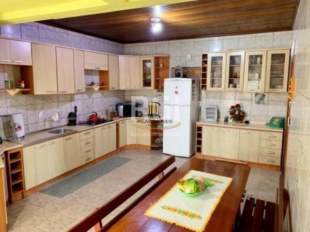 Casa para Venda - 186m², 3 dormitórios, sendo 1 suites, 2 vagas - Santa Isabel