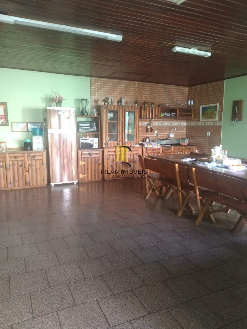 Casa 3 dormitórios no bairro São Judas Tadeu