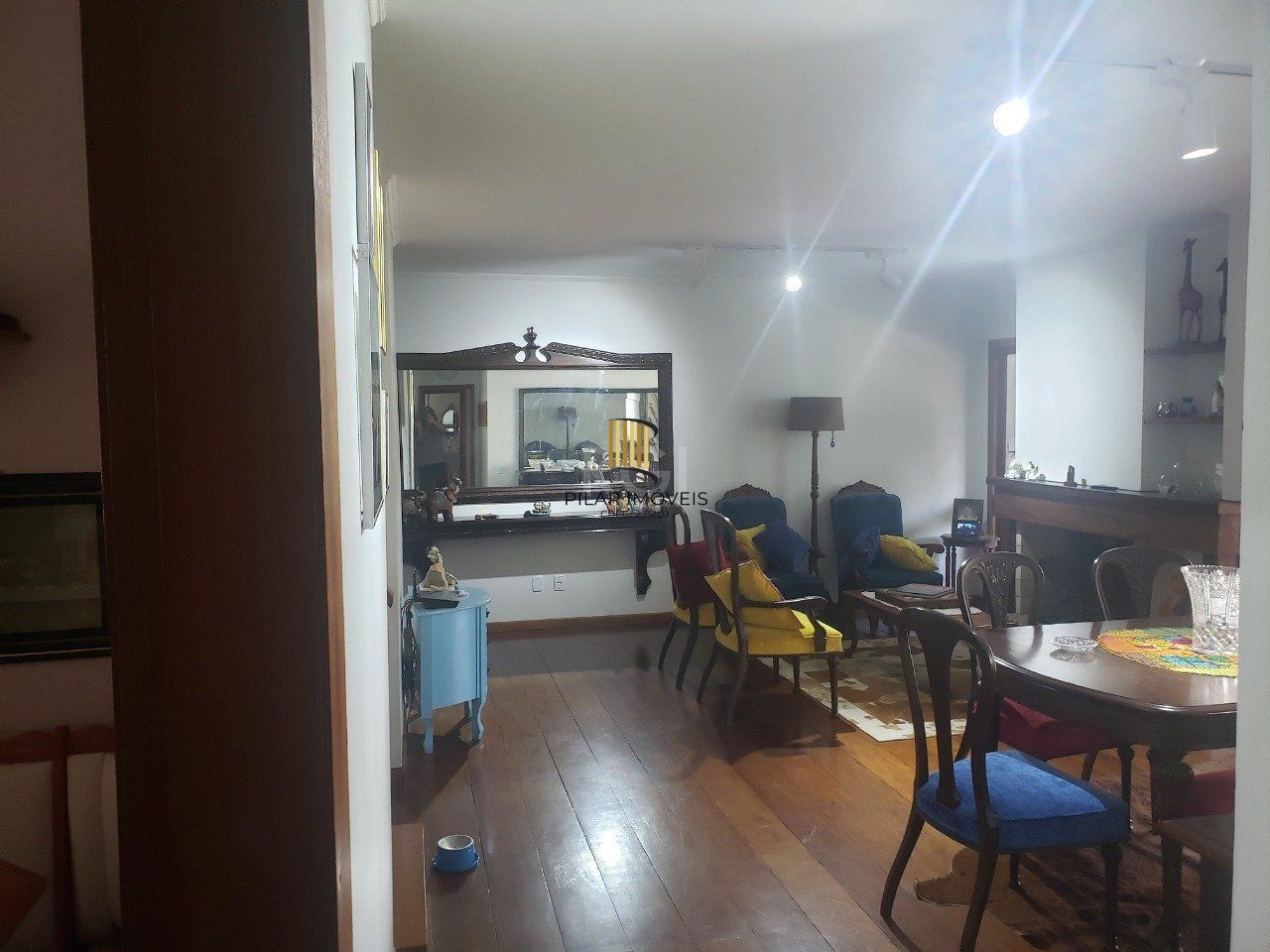 Cobertura para Venda - 296m², 3 dormitórios, sendo 1 suites, 3 vagas - Petrópolis