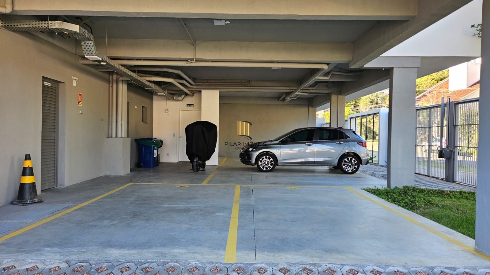 Apartamento Novo com 2 Vagas e Sacada na Chácara das Pedras
