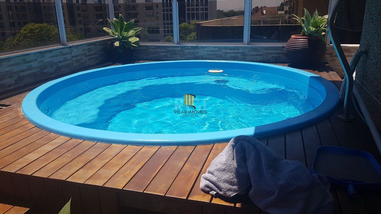 Cobertura para Venda - 296m², 3 dormitórios, sendo 1 suites, 3 vagas - Petrópolis