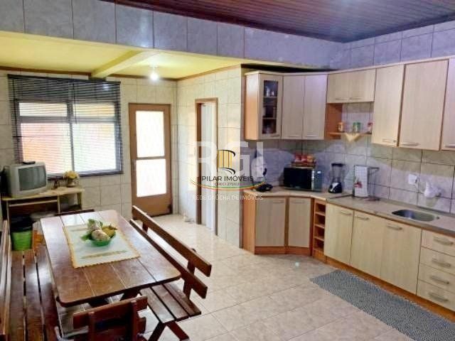 Casa para Venda - 186m², 3 dormitórios, sendo 1 suites, 2 vagas - Santa Isabel