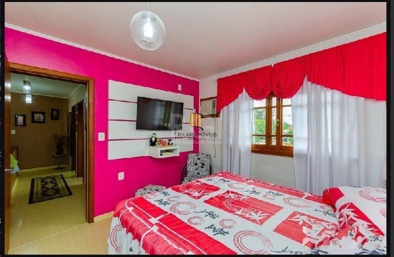 Casa 3 dormitórios no bairro Sarandi