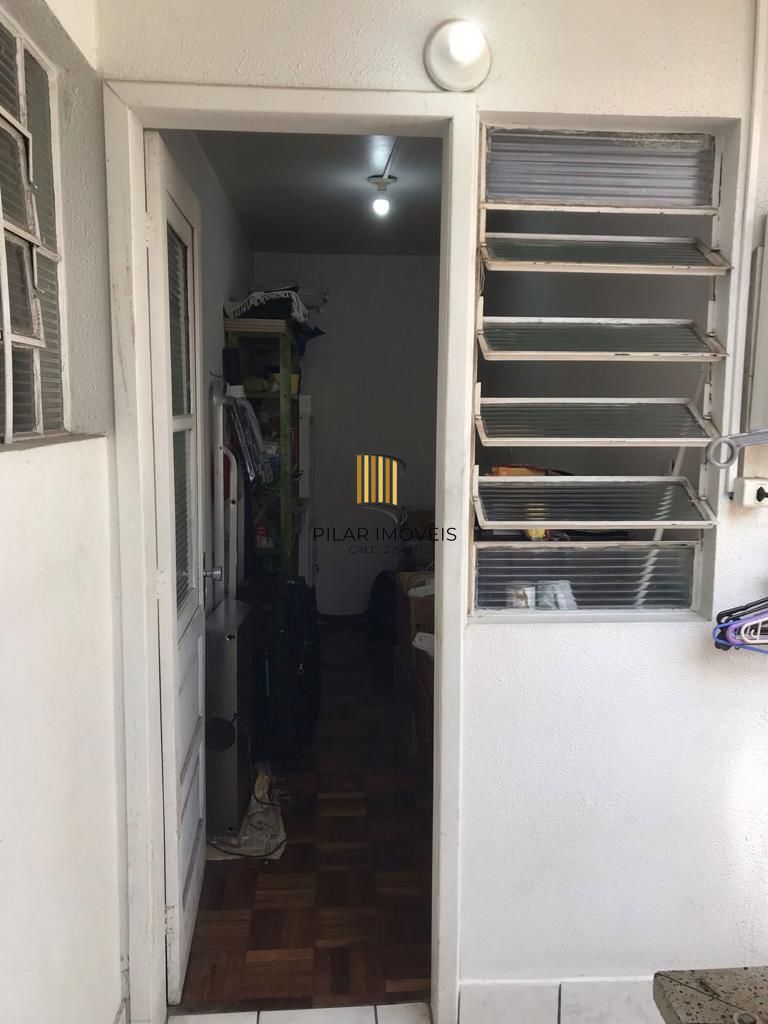 VENDE E ALUGA APARTAMENTO COM 100M² E UMA VAGA DE GARAGEM.