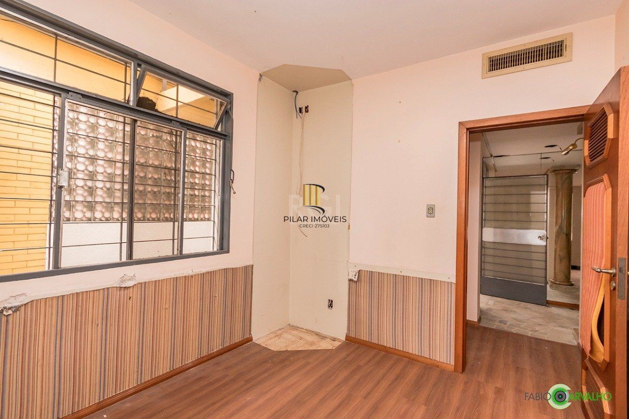 Casa para Venda - 307m², 4 dormitórios, sendo 2 suites, 3 vagas - Higienópolis