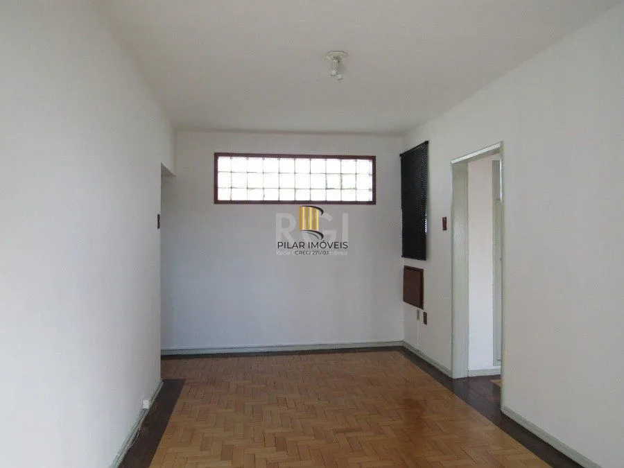 Apartamento 1 Dormitório/ Térreo na Cristovão Colombo