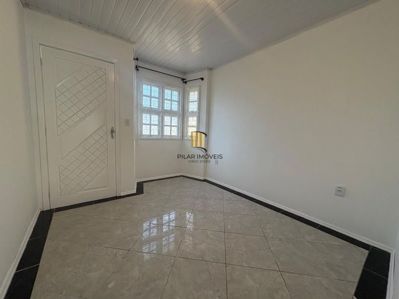 Casa a venda com 2 quartos no bairro Mont Serrat