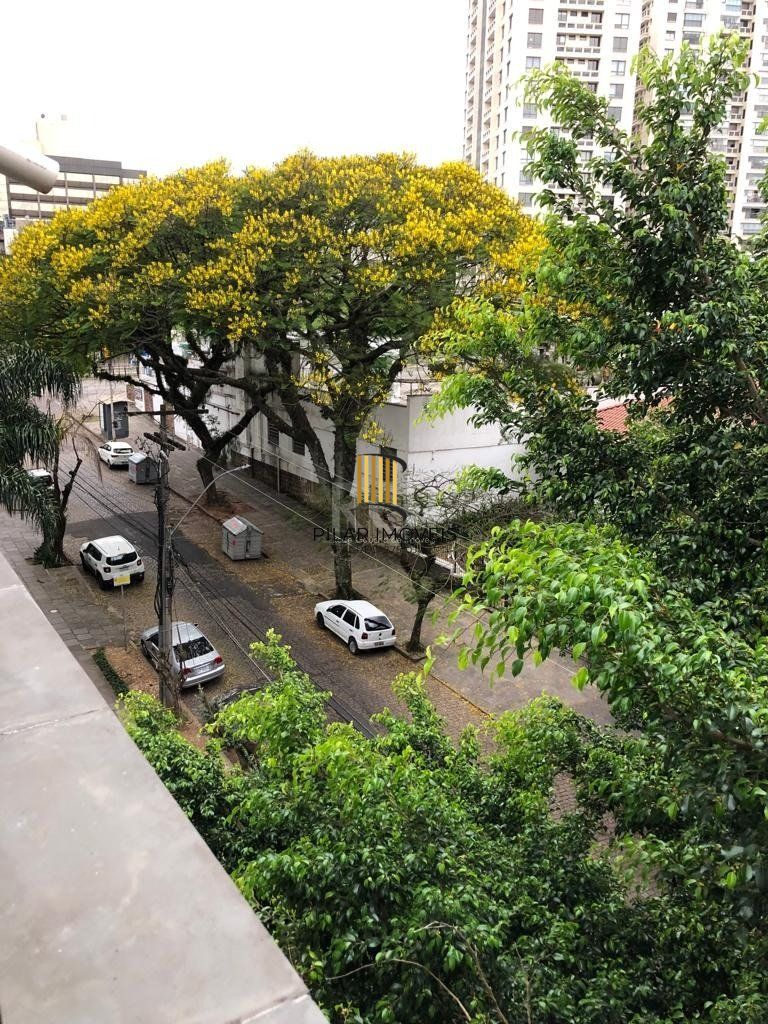 Cobertura para Venda - 100.94m², 3 dormitórios, sendo 1 suites, 2 vagas - Petrópolis