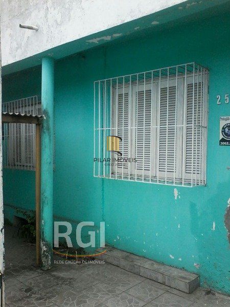 Casa para Venda - 170m², 3 dormitórios, 1 vaga - Navegantes