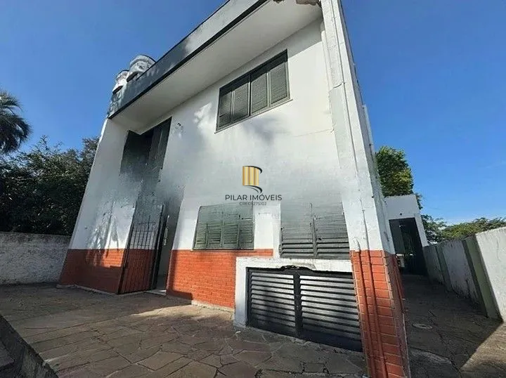 Casa com 250 m² no bairro Nossa Senhora das Graças/ Canoas