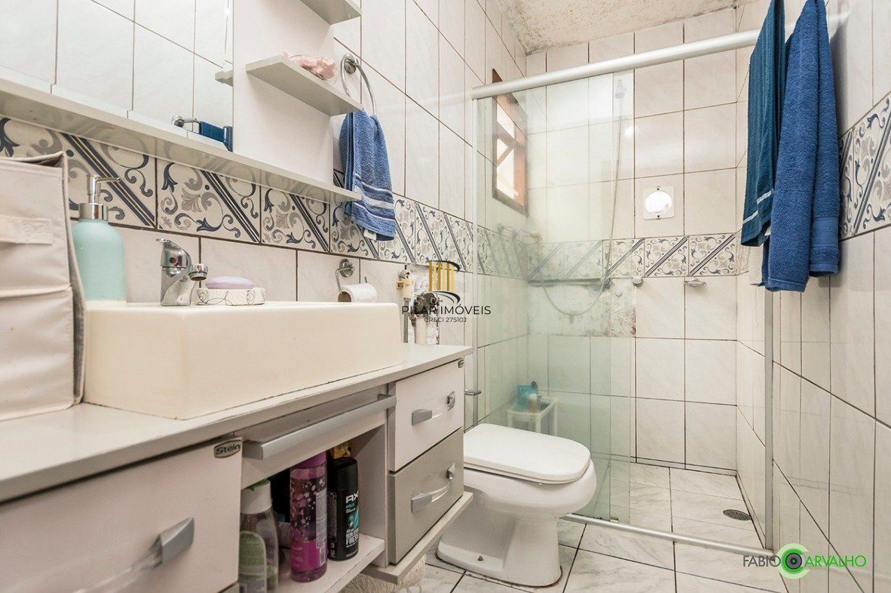 Casa para Venda - 168m², 3 dormitórios, sendo 1 suites, 3 vagas - Medianeira