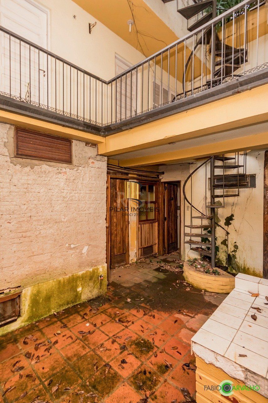 Casa para Venda - 307m², 4 dormitórios, sendo 2 suites, 3 vagas - Higienópolis