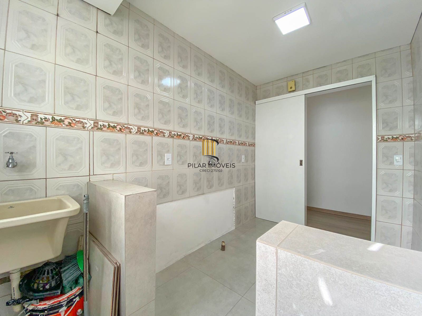 Apartamento / 2 Dormitórios / 1 Vaga / Morro Santana / Porto Alegre / RS