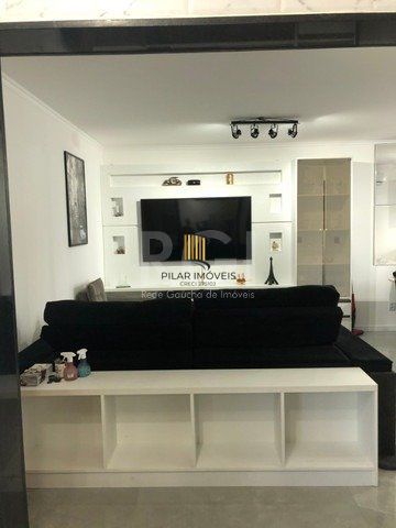 Apartamento para Venda - 82m², 2 dormitórios, sendo 1 suites, 2 vagas - Petrópolis