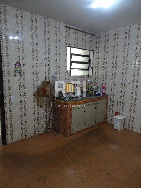 Casa para Venda - 100m², 3 dormitórios, 4 vagas - Guarujá