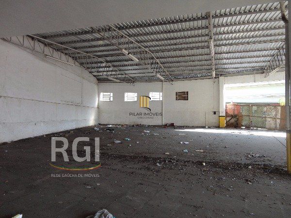 Predio para Venda - 2700m², 0 dormitórios, São João