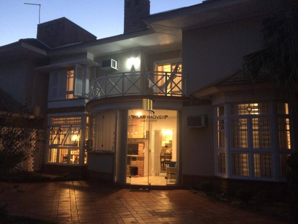 Excelente sobrado 242m²/3dormitórios/Moinhos de Vento/Canoas