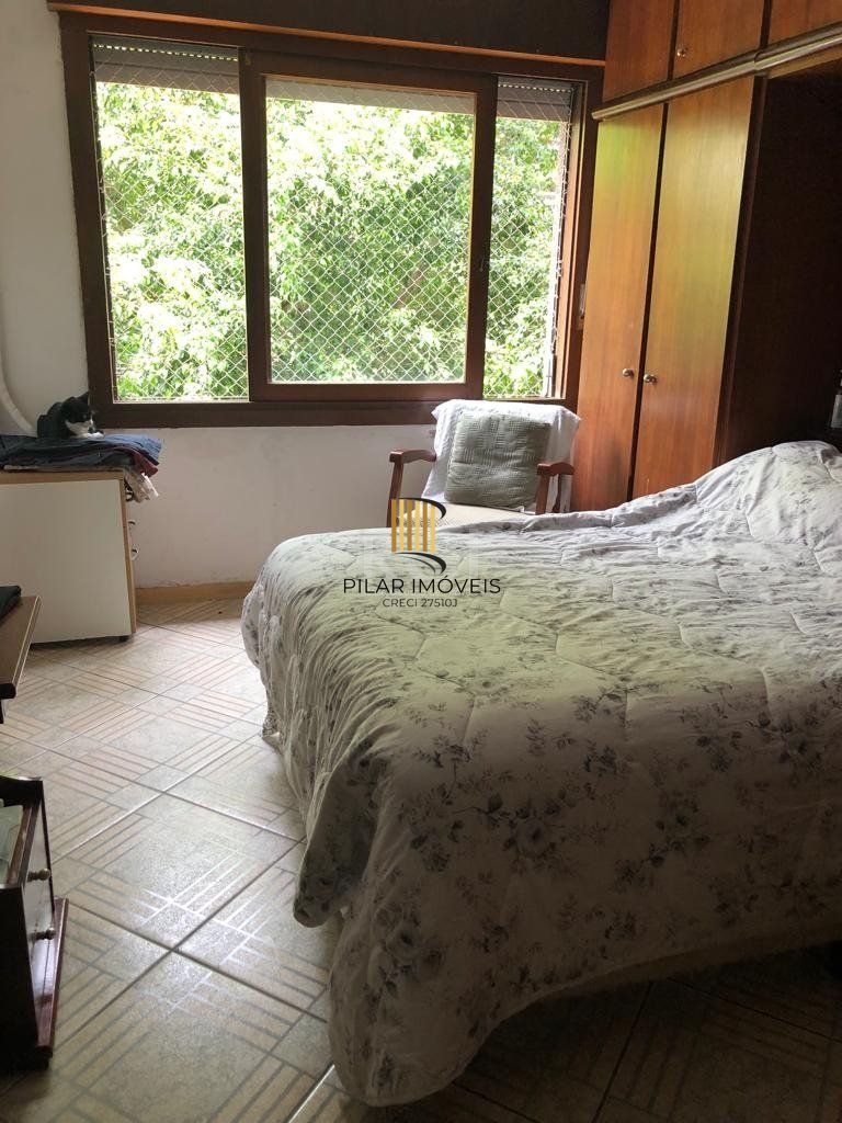 Cobertura para Venda - 100.94m², 3 dormitórios, sendo 1 suites, 2 vagas - Petrópolis