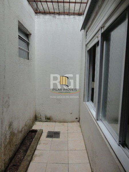 Casa para Venda - 100m², 3 dormitórios, 4 vagas - Guarujá