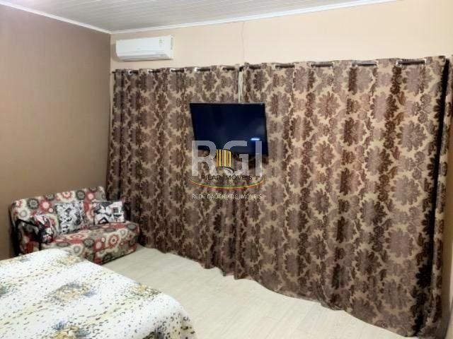 Casa para Venda - 186m², 3 dormitórios, sendo 1 suites, 2 vagas - Santa Isabel