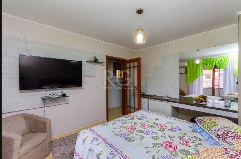 Casa 3 dormitórios no bairro Sarandi