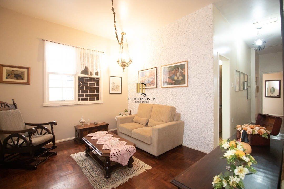 Casa para Venda - 203m², 3 dormitórios, sendo 1 suites, 2 vagas - Santa Tereza