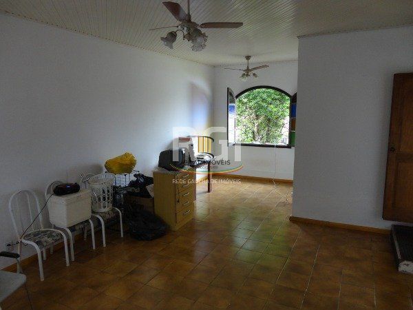 Casa para Venda - 100m², 3 dormitórios, 4 vagas - Guarujá