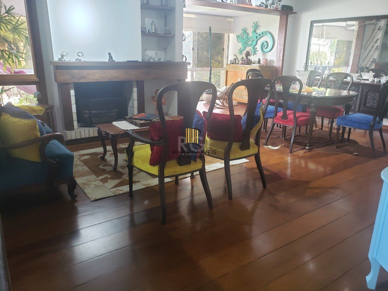 Cobertura para Venda - 296m², 3 dormitórios, sendo 1 suites, 3 vagas - Petrópolis