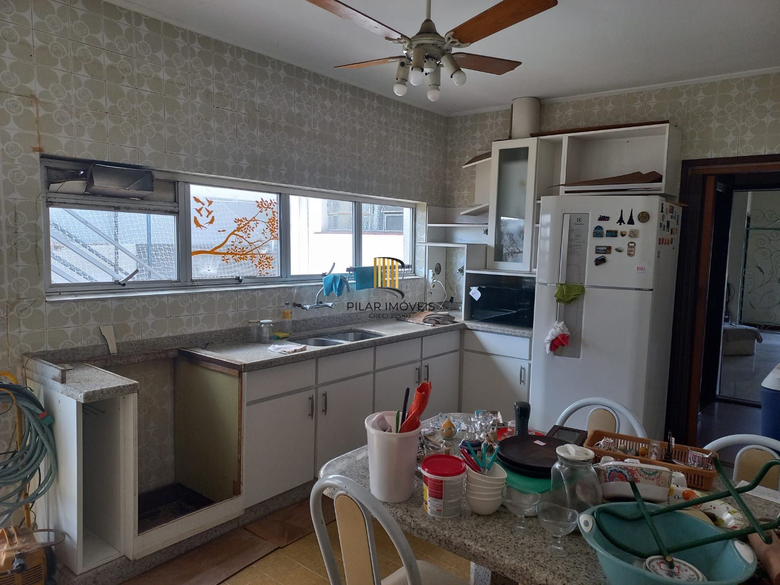 Casa Completa com Piscina, Escritório e 6 Dormitórios
