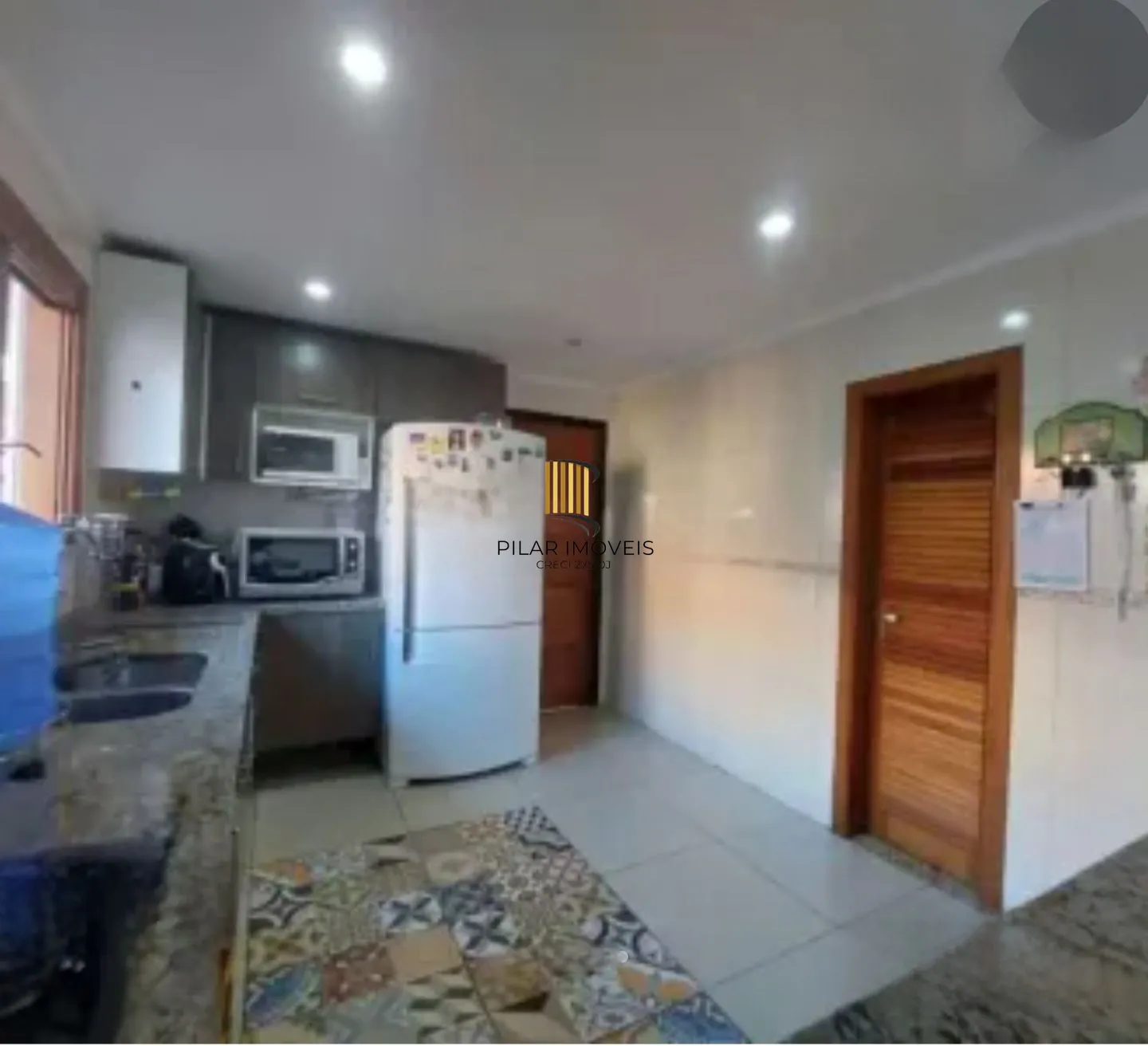 Casa 4 dormitórios no bairro Nossa Senhora das Graças