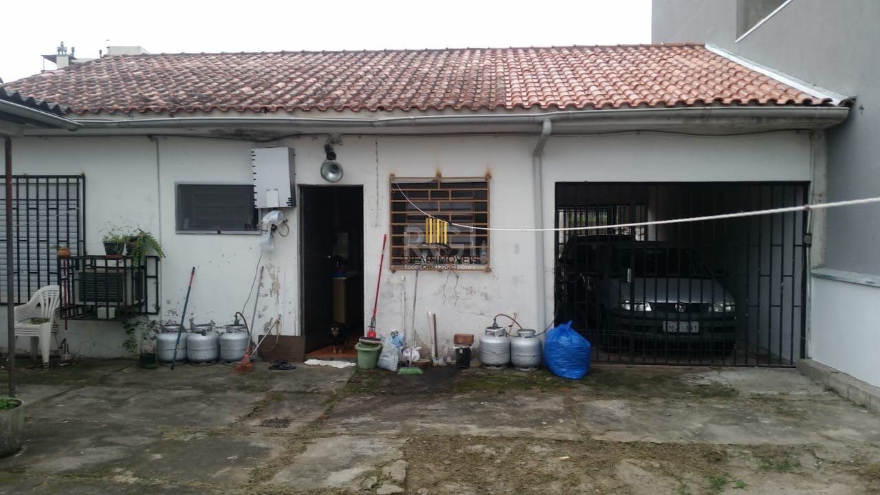 Casa 2 dormitórios no bairro Jardim  Botânico