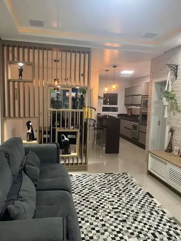 Casa / 3 Dormitórios / 1 Suíte / Pátio / Churrasqueira / Mobiliado / 2 Vagas / Igara / Canoas / RS