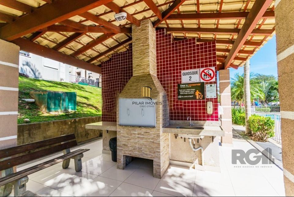 Apartamento com 2 quartos, sala, cozinha, sacada com churrasqueira e 1 vaga.