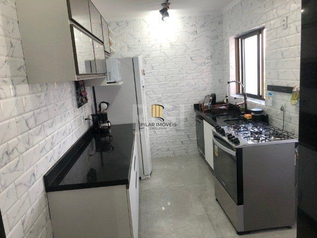 Apartamento para Venda - 82m², 2 dormitórios, sendo 1 suites, 2 vagas - Petrópolis