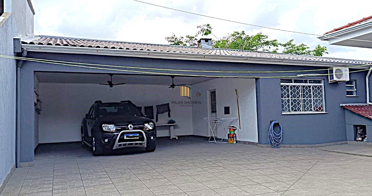Sobrado 233m² 05 dormitórios, 04 vagas, no Bairro Moinhos de Vento em Canoas