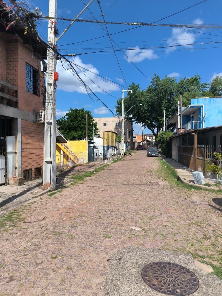 PRÉDIO RESIDENCIAL COM 5 APARTAMENTOS NO BAIRRO HUMAITÁ emPORTO ALEGRE