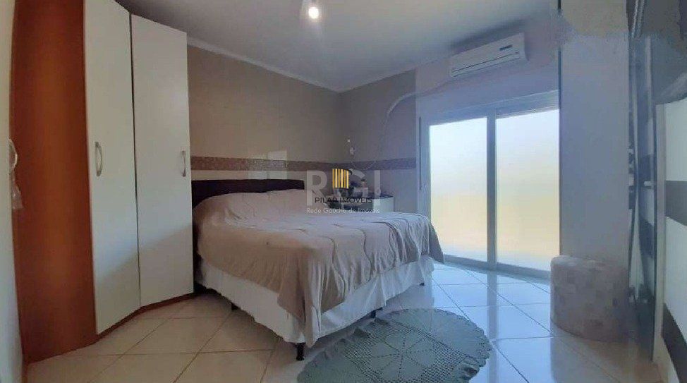 Casa para Venda - 171.46m², 3 dormitórios, sendo 1 suites, 4 vagas - Medianeira