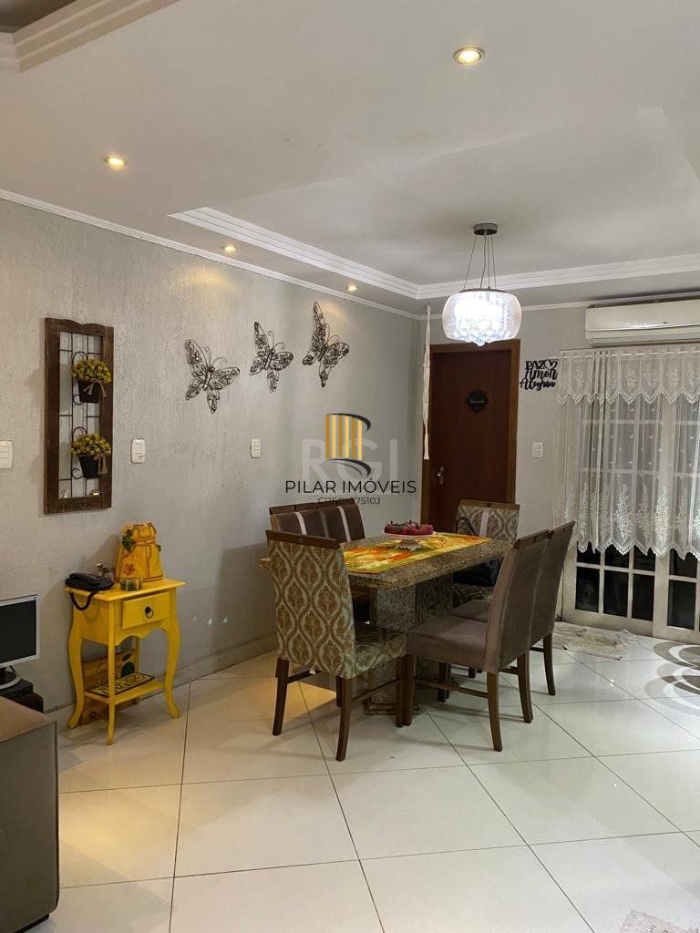 Sobrado para Venda - 204m², 3 dormitórios, sendo 1 suites, 2 vagas - Sarandi