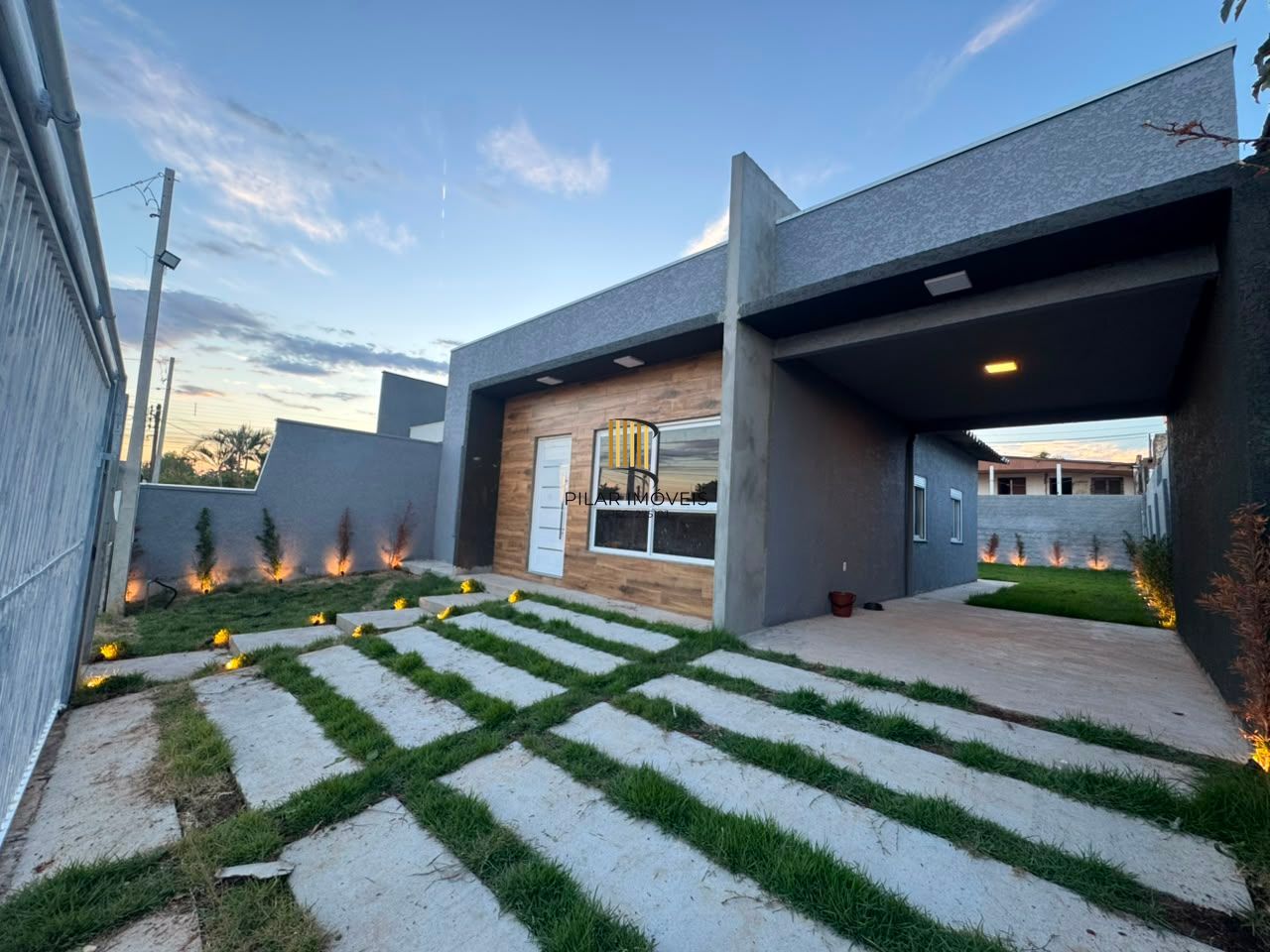 Casa a venda no bairro Parque Ipiranga - Gravatai