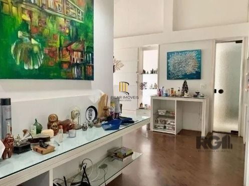 Casa 4 dormitórios no bairro Espírito Santo