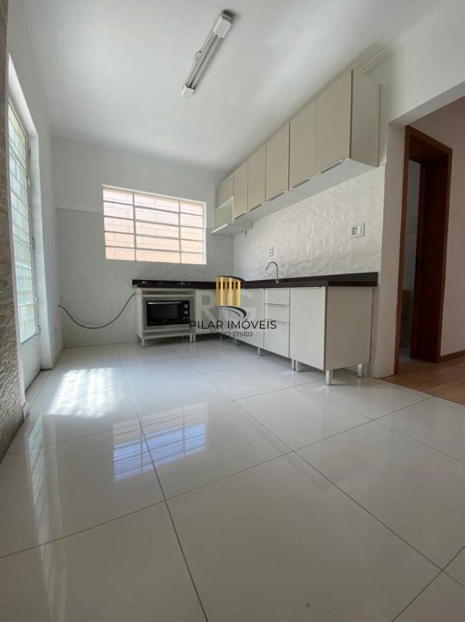Casa para Venda - 140m², 3 dormitórios, 3 vagas - Rubem Berta