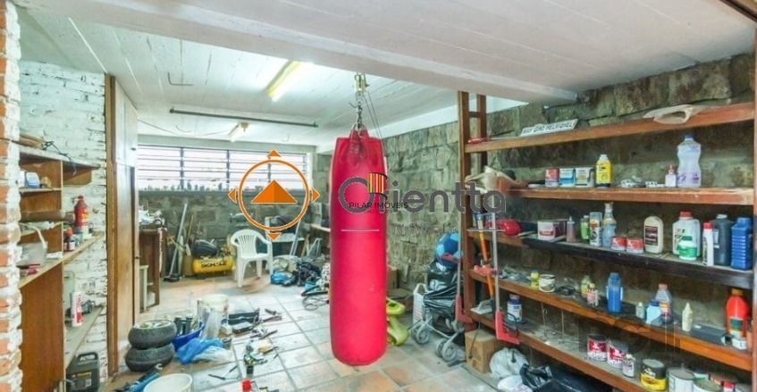 Casa 4 dormitórios no bairro Chácara das Pedras