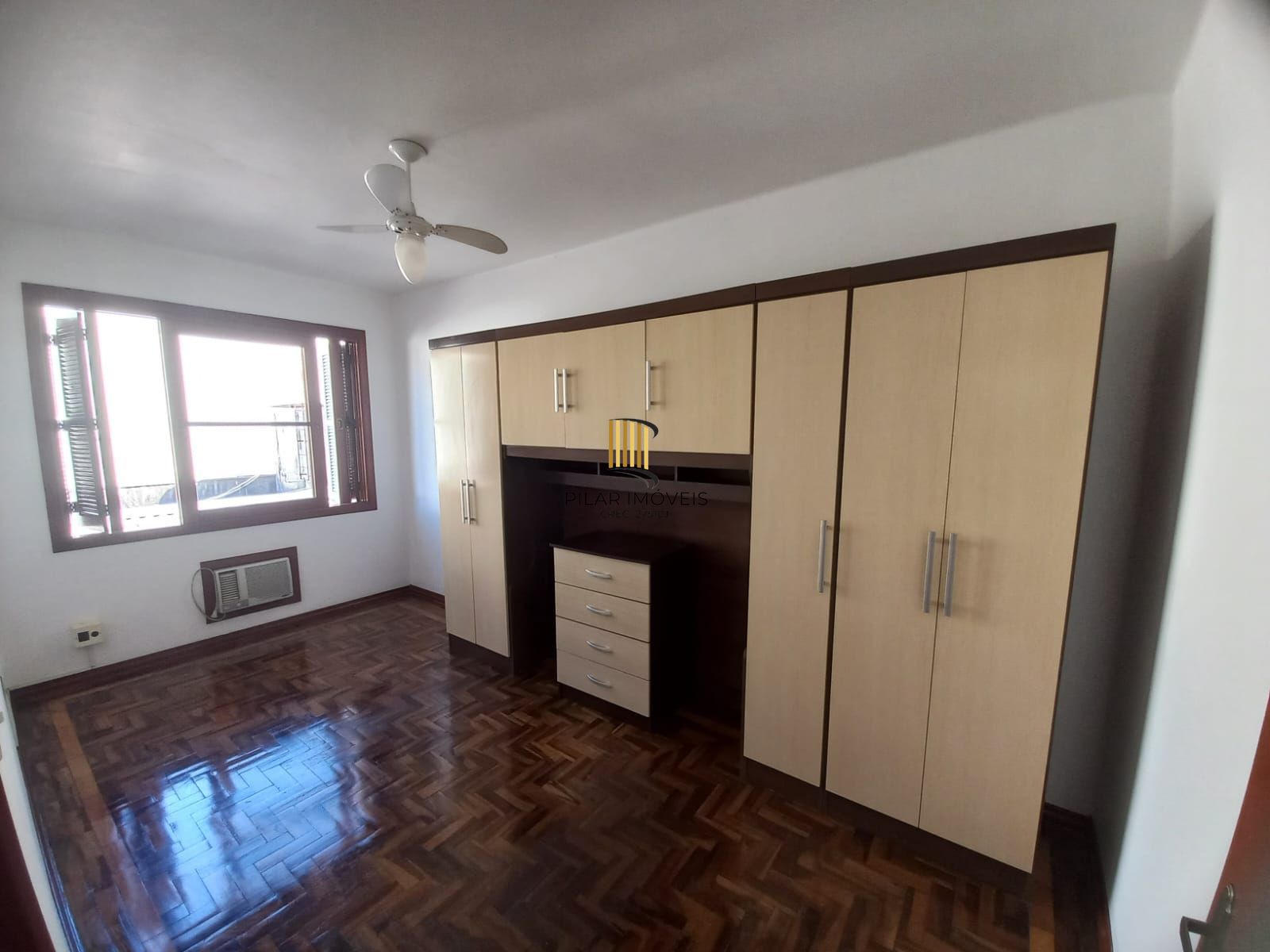 Apartamento a venda no Bairro Menino Deus / 1 Dorm. / Localização privilegiada