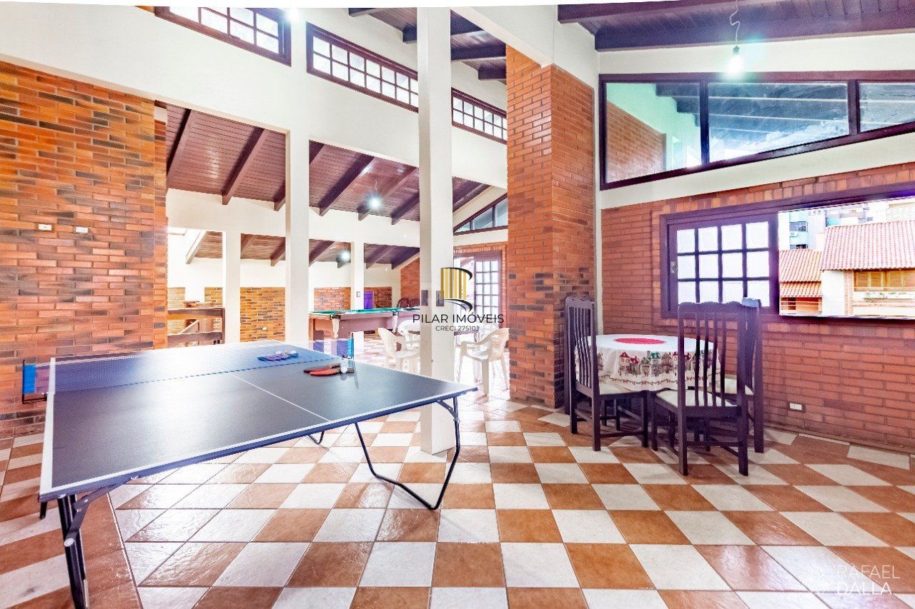 Casa para Venda - 574m², 3 dormitórios, sendo 2 suites, 8 vagas - Jardim Planalto